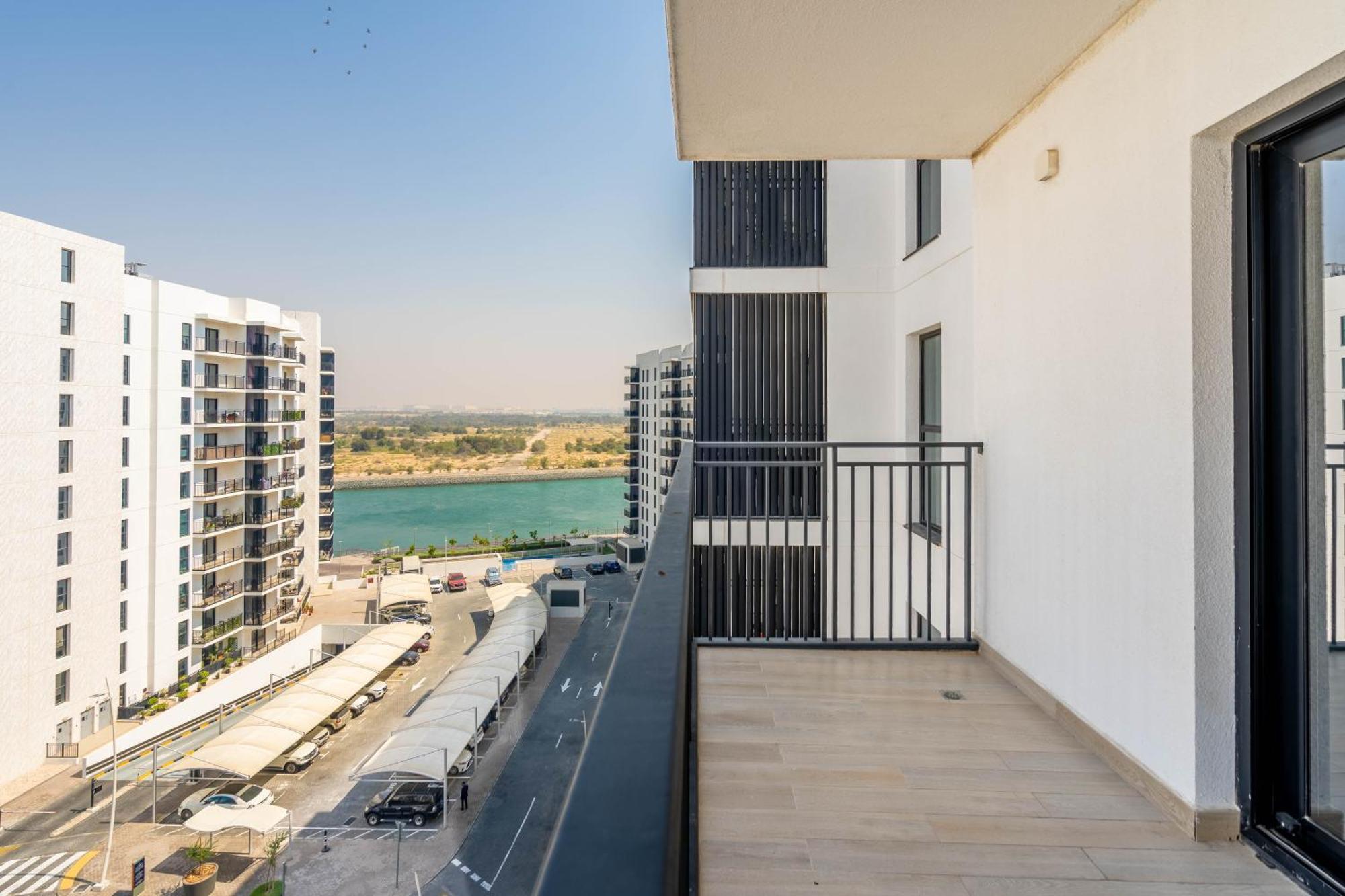 Bohochic Yasisland: Beside “f1” Apartment Abu Dhabi