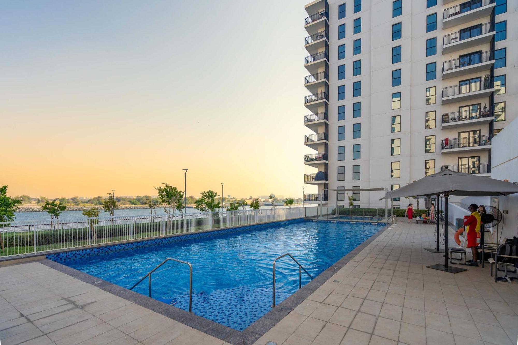 Apartment Bohochic Yasisland: Beside “f1” Abu Dhabi